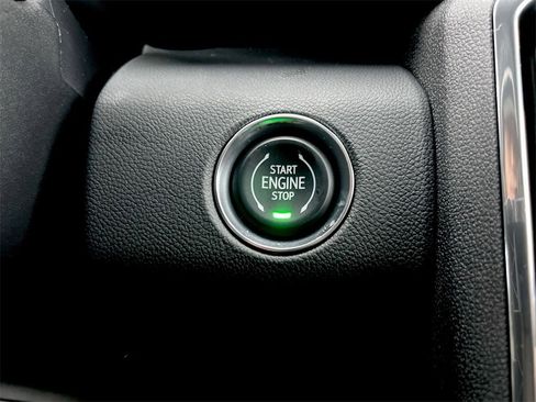 New 2026 GMC Acadia Elevation image 15