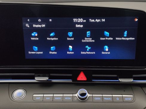 Used 2024 Hyundai Elantra SEL FWD image 25