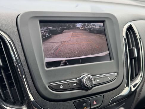 Used 2022 Chevrolet Equinox RS AWD/4WD image 26