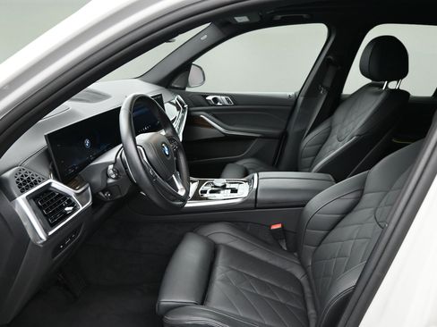 Used 2026 BMW X5 xDrive40i AWD/4WD image 24