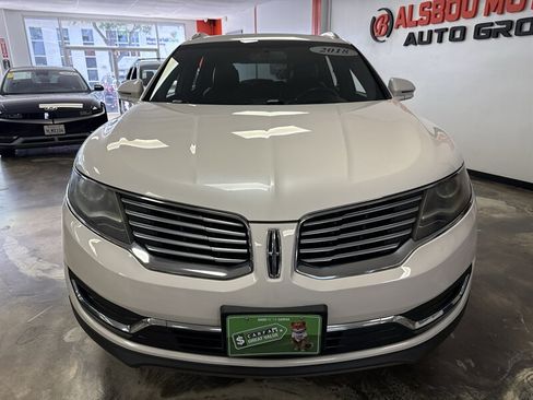 Used 2018 Lincoln MKX Select w/ Select Plus Package FWD image 2