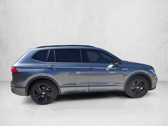 Used 2023 Volkswagen Tiguan SE R-Line FWD image 4