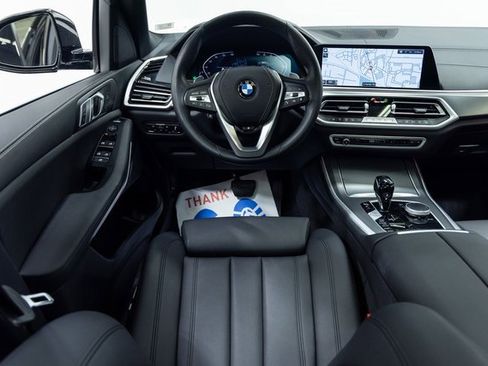 Certified 2022 BMW X5 xDrive40i w/ Premium Package image 3