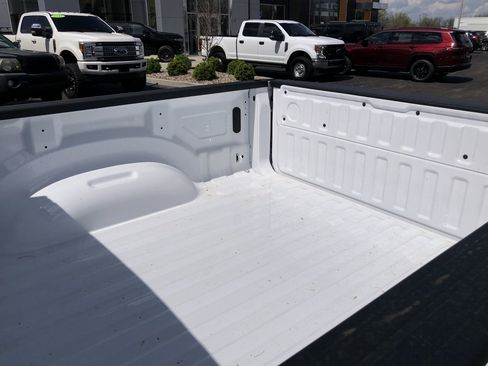 New 2026 RAM 1500 4x4 Crew Cab image 17