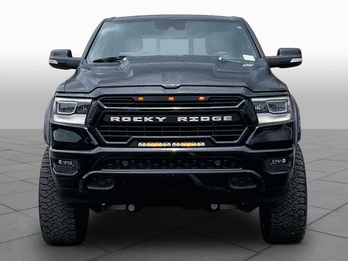 Used 2022 RAM 1500 Laramie w/ Sport Appearance Package AWD/4WD image 4