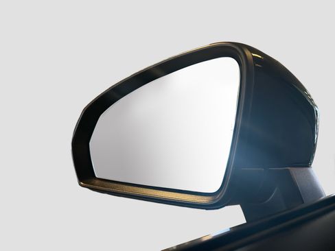 Used 2024 Volkswagen Taos SE w/ Black Wheel Plus Package image 16