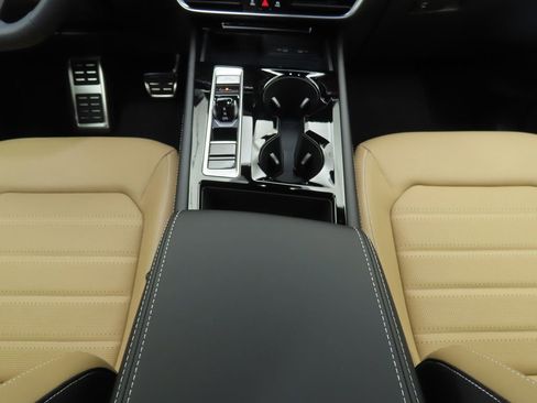 New 2026 Volkswagen Atlas Cross Sport SEL R-Line image 16