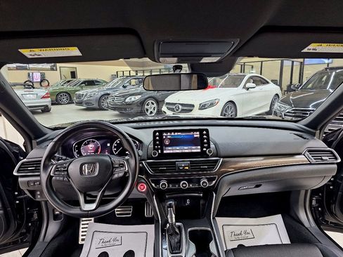 Used 2018 Honda Accord Sport image 26