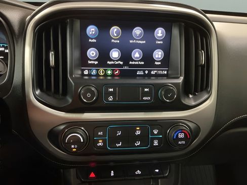 Used 2020 GMC Canyon SLE image 14