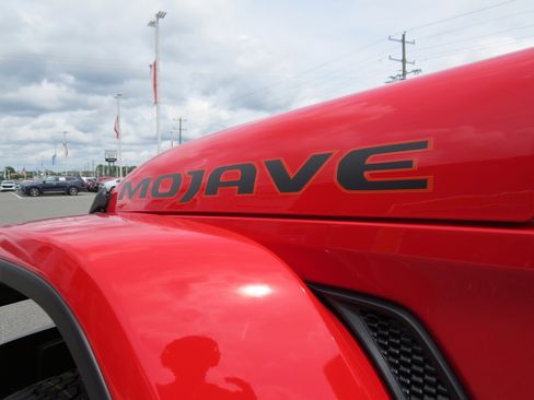 New 2025 Jeep Gladiator Mojave image 14