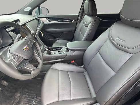 New 2025 Cadillac XT5 Premium Luxury w/ Technology Package image 16