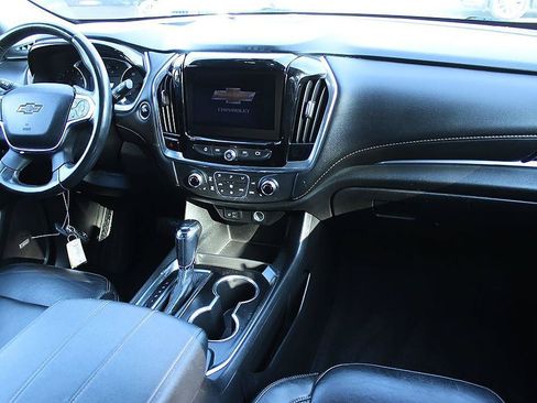 Used 2020 Chevrolet Traverse RS FWD image 20