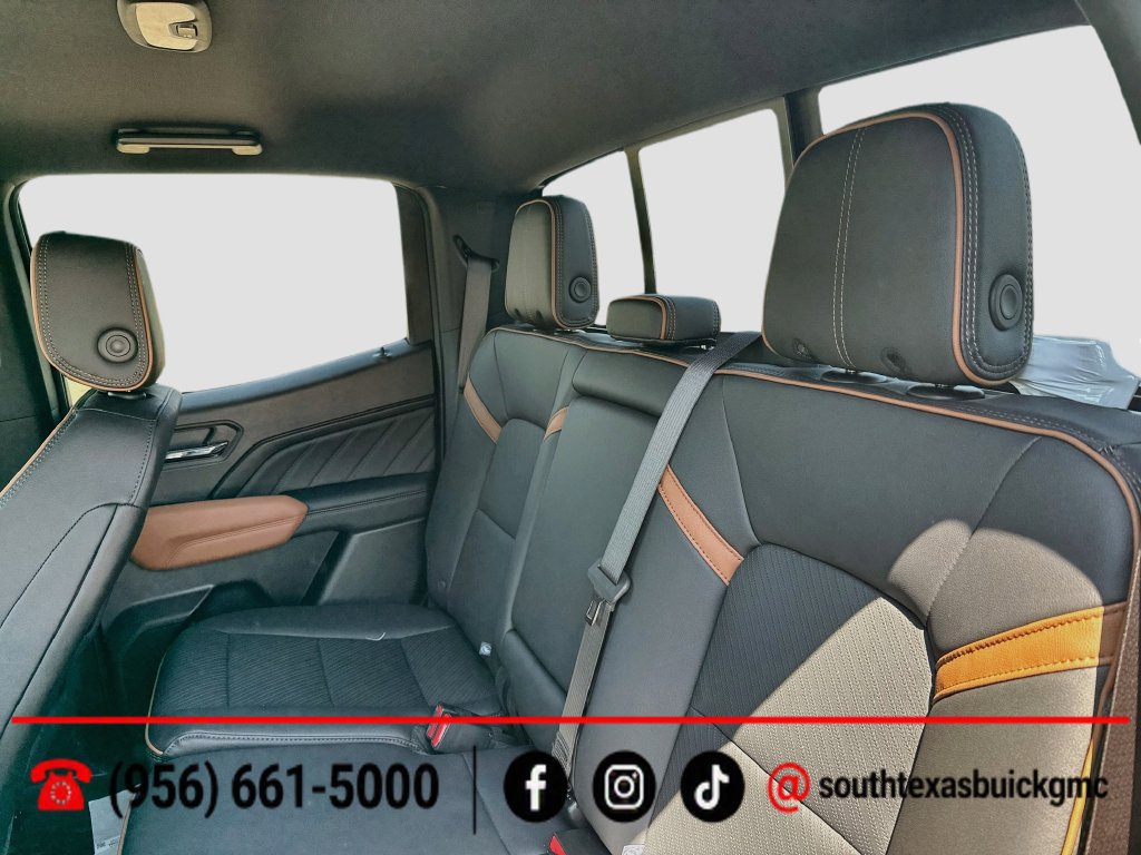 Used 2026 GMC Canyon AT4 w/ AT4 Premium Package AWD/4WD image 24
