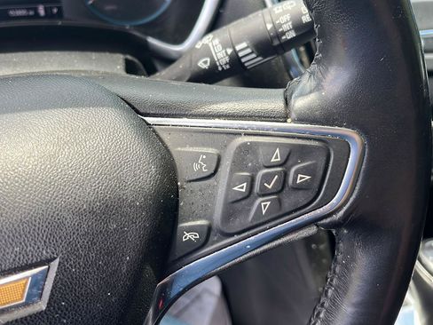 Used 2018 Chevrolet Equinox LT AWD/4WD image 12