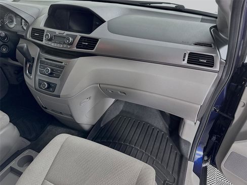 Used 2015 Honda Odyssey LX image 26