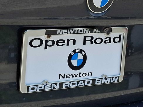 Used 2019 BMW 530e xDrive w/ Convenience Package AWD/4WD image 34
