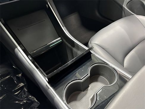 Used 2020 Tesla Model 3 Performance image 17