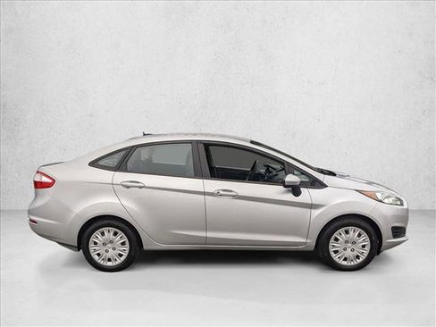 Used 2014 Ford Fiesta S image 4