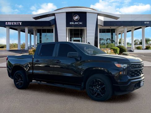 Used 2022 Chevrolet Silverado 1500 Custom w/ LPO, Dark Essentials Package RWD image 2