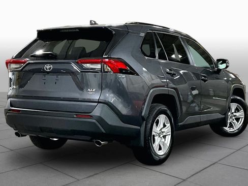 Used 2021 Toyota RAV4 XLE AWD/4WD image 13