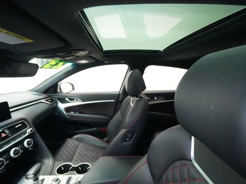 Used 2023 Genesis G70 3.3T w/ Sport Prestige Package image 22