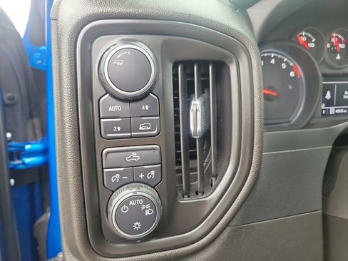Certified 2022 Chevrolet Silverado 1500 Custom image 21