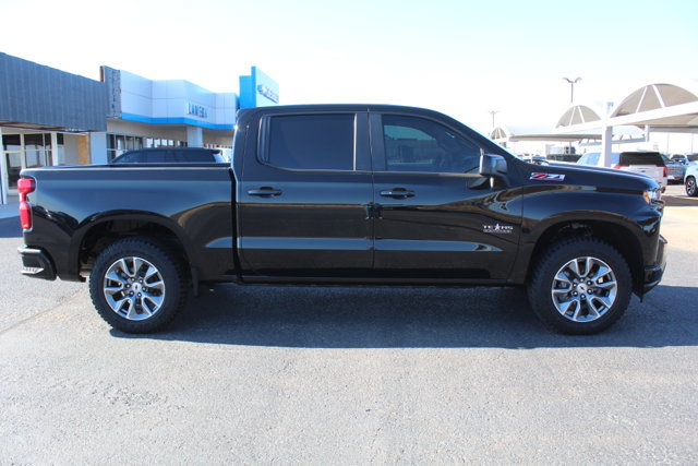 Used 2020 Chevrolet Silverado 1500 RST w/ Texas Edition AWD/4WD image 2