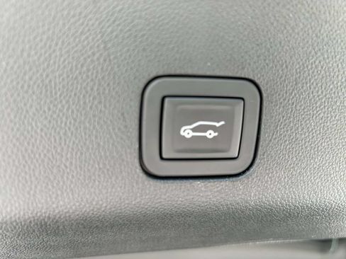 Certified 2024 Cadillac Escalade Sport Platinum w/ LPO, ONYX Package AWD/4WD image 11