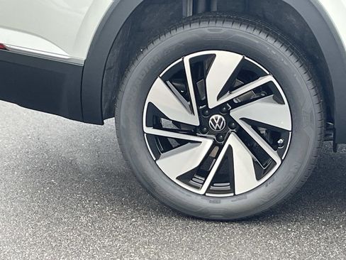 New 2026 Volkswagen Atlas SEL AWD/4WD image 9
