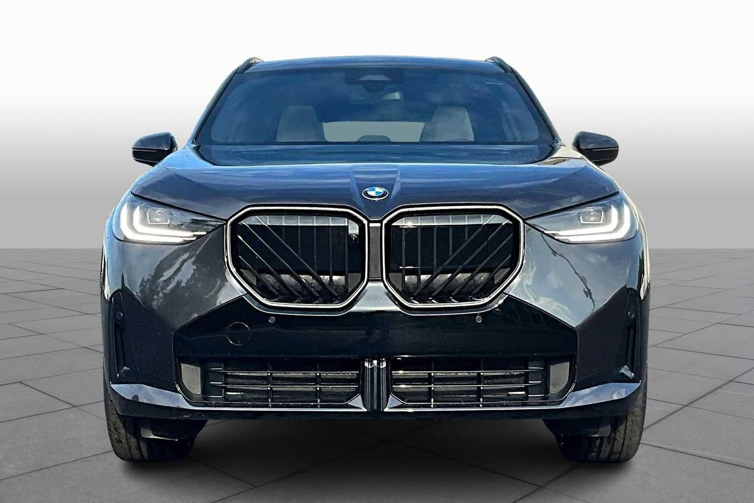 Used 2026 BMW X3 xDrive30i w/ Premium Package AWD/4WD image 3