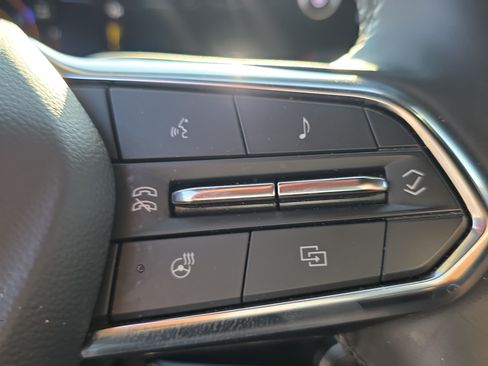 Used 2025 Chevrolet Equinox LT AWD/4WD image 29