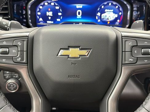 Used 2025 Chevrolet Silverado 1500 High Country AWD/4WD image 28