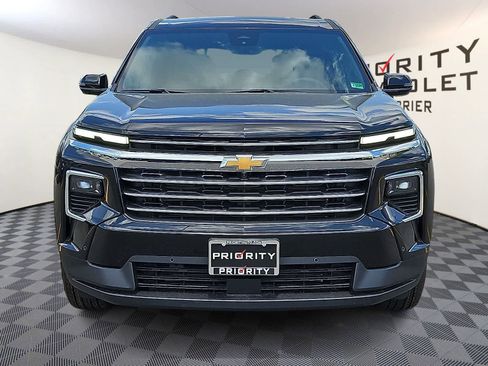 New 2025 Chevrolet Traverse LT w/ Enhanced Driving Package image 2