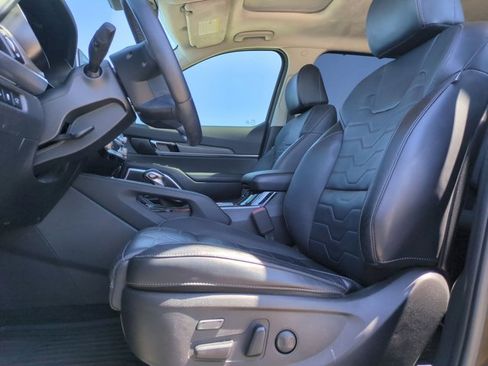 Used 2022 Kia Telluride SX w/ SX Prestige Package image 16