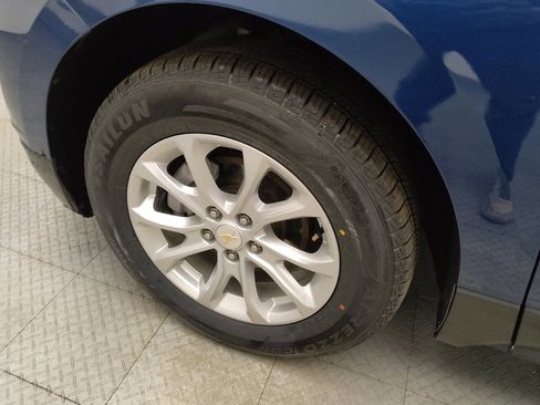 Used 2021 Chevrolet Equinox LT image 31