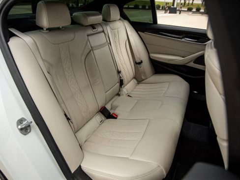 Used 2018 BMW 530i image 37