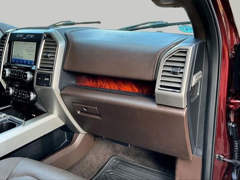 Used 2015 Ford F150 King Ranch w/ Equipment Group 601A Luxury AWD/4WD image 19