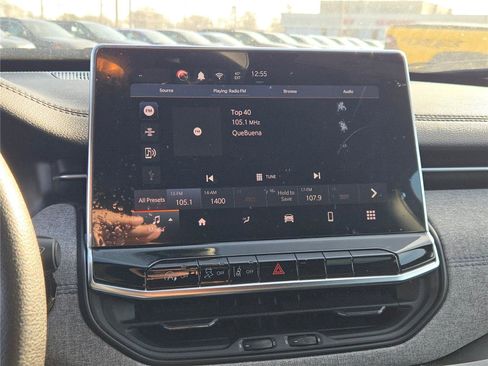 Certified 2024 Jeep Compass Sport image 28