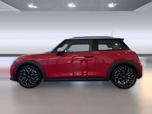 Used 2025 MINI Cooper S FWD image 2