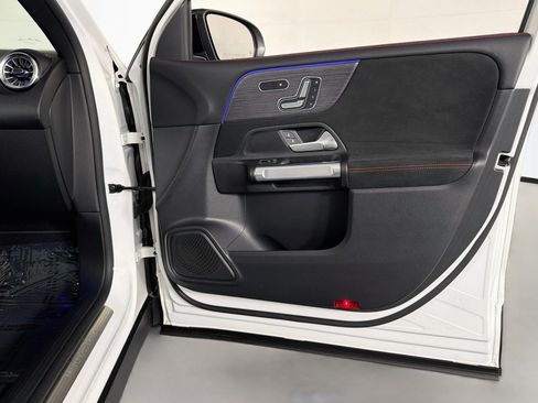 Certified 2023 Mercedes-Benz GLB 250 image 24