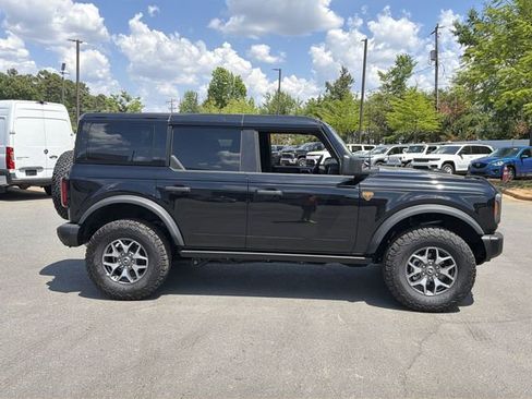 Used 2025 Ford Bronco Badlands AWD/4WD image 13