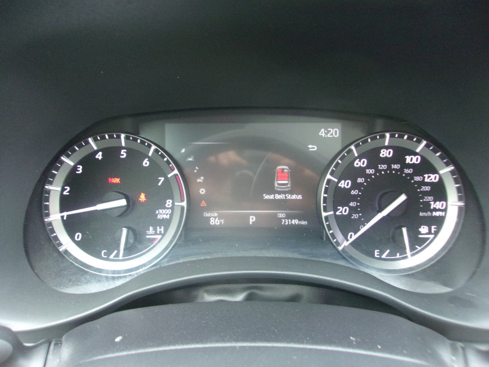 Used 2021 Toyota Highlander XLE AWD/4WD image 9