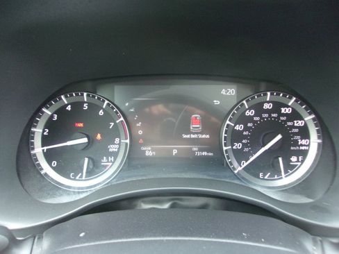 Used 2021 Toyota Highlander XLE AWD/4WD image 9