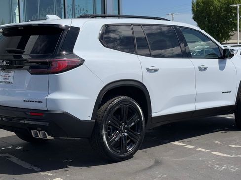 Used 2026 GMC Acadia Elevation w/ Super Cruise Package AWD/4WD image 5