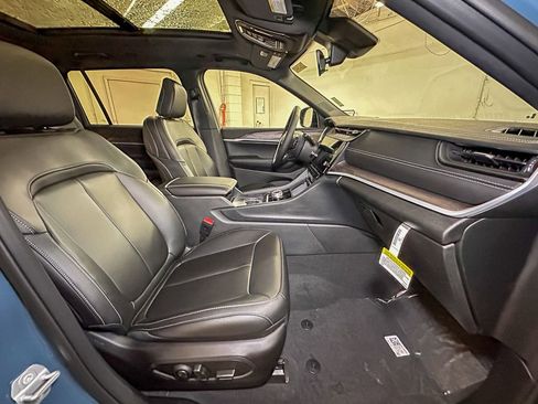 New 2026 Jeep Grand Cherokee L Limited image 4