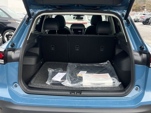 New 2026 Volkswagen Tiguan SE image 13