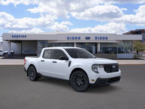 New 2025 Ford Maverick XLT w/ XLT Luxury Package AWD/4WD image 7