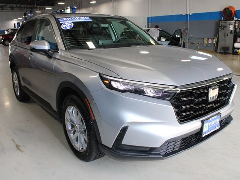 Used 2024 Honda CR-V EX image 3