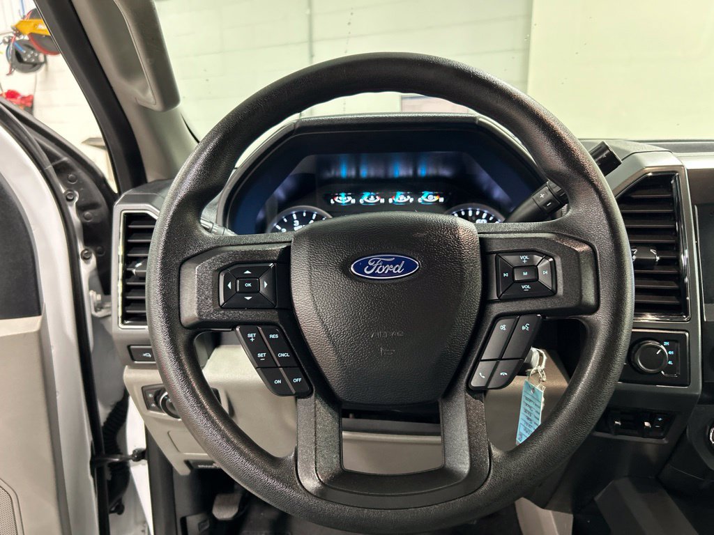Certified 2021 Ford F250 XLT w/ XLT Premium Package AWD/4WD image 15