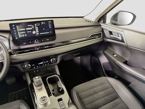 Used 2025 Mitsubishi Outlander SE FWD image 27